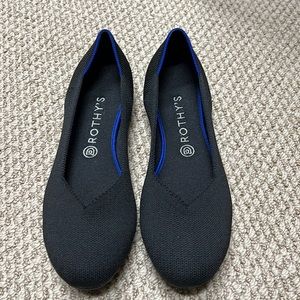 Black Rothy’s - never worn